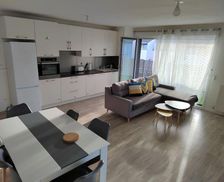 France Hauts-de-Seine Bagneux vacation rental compare prices direct by owner 28357838