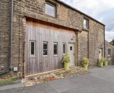 United Kingdom West Yorkshire Holmfirth vacation rental compare prices direct by owner 4186763