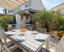 France Island of Ré LOIX vacation rental compare prices direct by owner 11180475