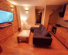 Poland Lower Silesia Wrocław vacation rental compare prices direct by owner 28840001