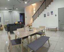 Malaysia Johor Johor Bahru vacation rental compare prices direct by owner 35346191