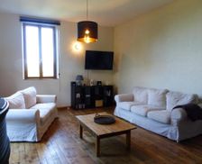 France Auvergne Chantelle vacation rental compare prices direct by owner 33063178