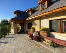 Romania Prahova Vălenii de Munte vacation rental compare prices direct by owner 26900016