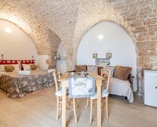 Italy Apulia Ceglie Messapica vacation rental compare prices direct by owner 32999657