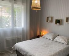 France Provence-Alpes-Côte d'Azur Martigues vacation rental compare prices direct by owner 28042848