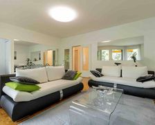 Switzerland Canton of Geneva Geneva vacation rental compare prices direct by owner 35577341