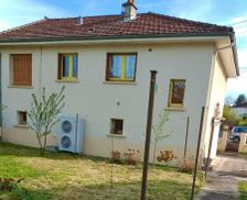 France Allier Montluçon vacation rental compare prices direct by owner 11567397