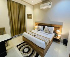 India Haryana Gurgaon vacation rental compare prices direct by owner 27951423