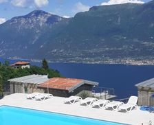 Italy Lombardy Tremosine Sul Garda vacation rental compare prices direct by owner 15292689