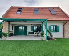 Hungary Tolna Simontornya vacation rental compare prices direct by owner 35477974