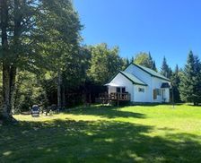 Canada Quebec Notre-Dame-Des-Bois vacation rental compare prices direct by owner 35507906