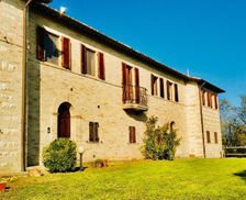 Italy Marche Urbino vacation rental compare prices direct by owner 35581515