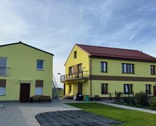 Czechia Central Bohemia Vestec vacation rental compare prices direct by owner 27001634