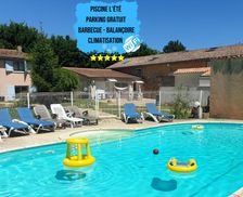 France  Vouneuil-sous-Biard vacation rental compare prices direct by owner 13672037