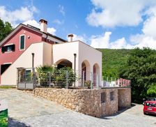 Italy Liguria Vezzi Portio vacation rental compare prices direct by owner 14530831