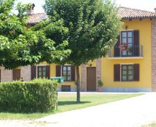 Italy Piedmont Verduno vacation rental compare prices direct by owner 18796260