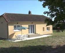 France Auvergne Coutansouze vacation rental compare prices direct by owner 33461798