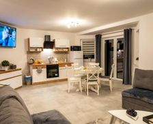 Poland Lesser Poland Czorsztyn vacation rental compare prices direct by owner 35435785