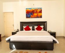 India Himachal Pradesh Kasauli vacation rental compare prices direct by owner 26683324