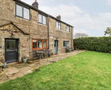 United Kingdom West Yorkshire Holmfirth vacation rental compare prices direct by owner 16006895