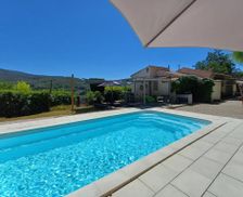 France Provence - Alpes - Cote d'Azur Auriol vacation rental compare prices direct by owner 3990714