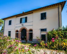 Italy Tuscany Cecina vacation rental compare prices direct by owner 33486685