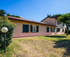 Italy Tuscany Cecina vacation rental compare prices direct by owner 33486950