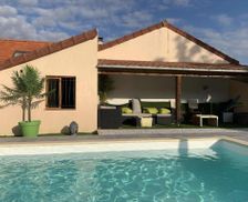 France Auvergne Saint-Germain-des-Fossés vacation rental compare prices direct by owner 17843323