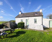 United Kingdom Anglesey Amlwch vacation rental compare prices direct by owner 4973749