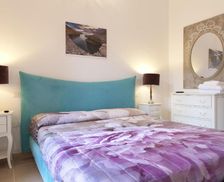 Italy Sardinia Torre Grande vacation rental compare prices direct by owner 14634839