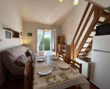 France Pays de la Loire Saint-Jean-de-Monts vacation rental compare prices direct by owner 11554440