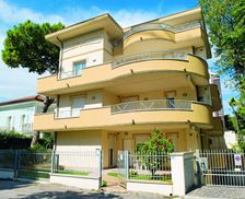 Italy Emilia-Romagna Riccione vacation rental compare prices direct by owner 4432779