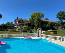 France Aquitaine Milhac-de-Nontron vacation rental compare prices direct by owner 27414316