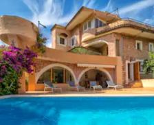 Spain Majorca FORNALUTX vacation rental compare prices direct by owner 33483906