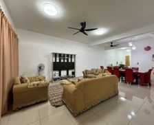 Malaysia Negeri Sembilan Labu vacation rental compare prices direct by owner 26097979