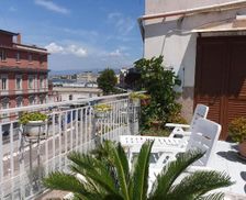 Italy Campania Castellammare di Stabia vacation rental compare prices direct by owner 14872281