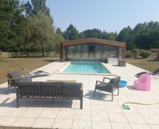 France Pays de la Loire Le Grand-Lucé vacation rental compare prices direct by owner 35333966