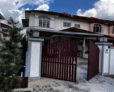 Malaysia Negeri Sembilan Seremban vacation rental compare prices direct by owner 24487270