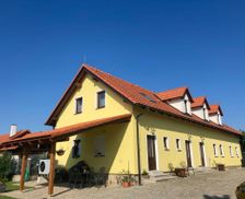 Czechia South Bohemia Jankov vacation rental compare prices direct by owner 35407877