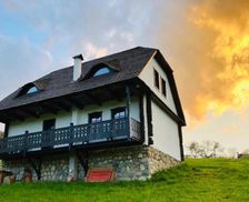 Romania Brasov Bran vacation rental compare prices direct by owner 35550988