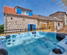 Croatia Solta Island Donje Selo na Šolti vacation rental compare prices direct by owner 35488950