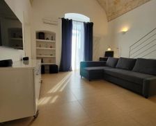 Italy Apulia Bari vacation rental compare prices direct by owner 29796600