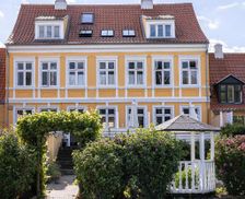 Denmark Aeroe Ærøskøbing vacation rental compare prices direct by owner 35363140