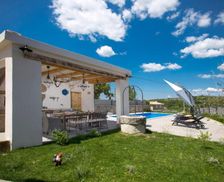 Croatia Istarska županija Momjan vacation rental compare prices direct by owner 33698042