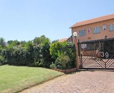 South Africa Gauteng Alberton vacation rental compare prices direct by owner 35537537