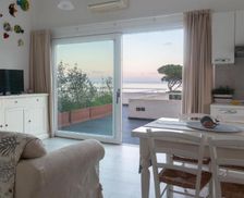 Italy Sardinia Cala Liberotto vacation rental compare prices direct by owner 7602112