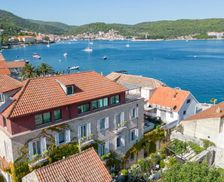 Croatia Vis Island Vis vacation rental compare prices direct by owner 14659435