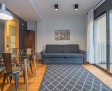 Spain Catalunya Barcelona vacation rental compare prices direct by owner 29902940