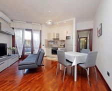 Italy Lazio Fiumicino vacation rental compare prices direct by owner 26293249