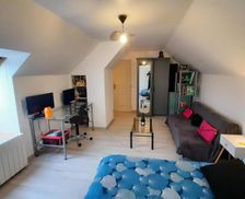 France Pays de la Loire Moncé-en-Belin vacation rental compare prices direct by owner 35491067